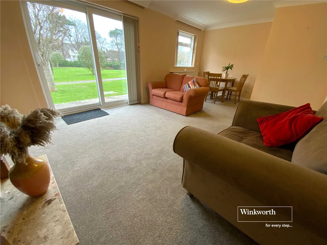 The Lawns, Waterford Road, Highcliffe, Christchurch, BH23, photo 2