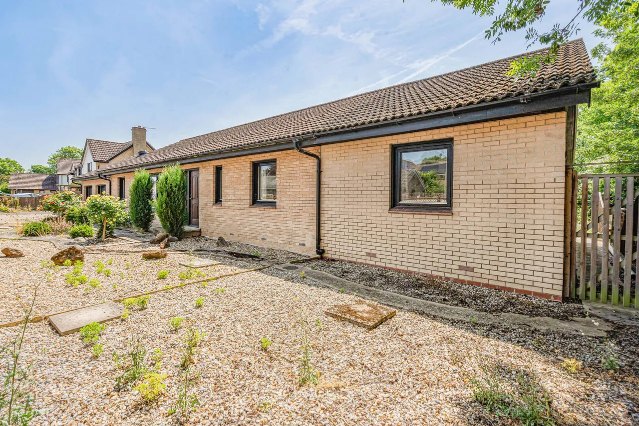 Dysons Drove, Burwell, CB25, photo 28