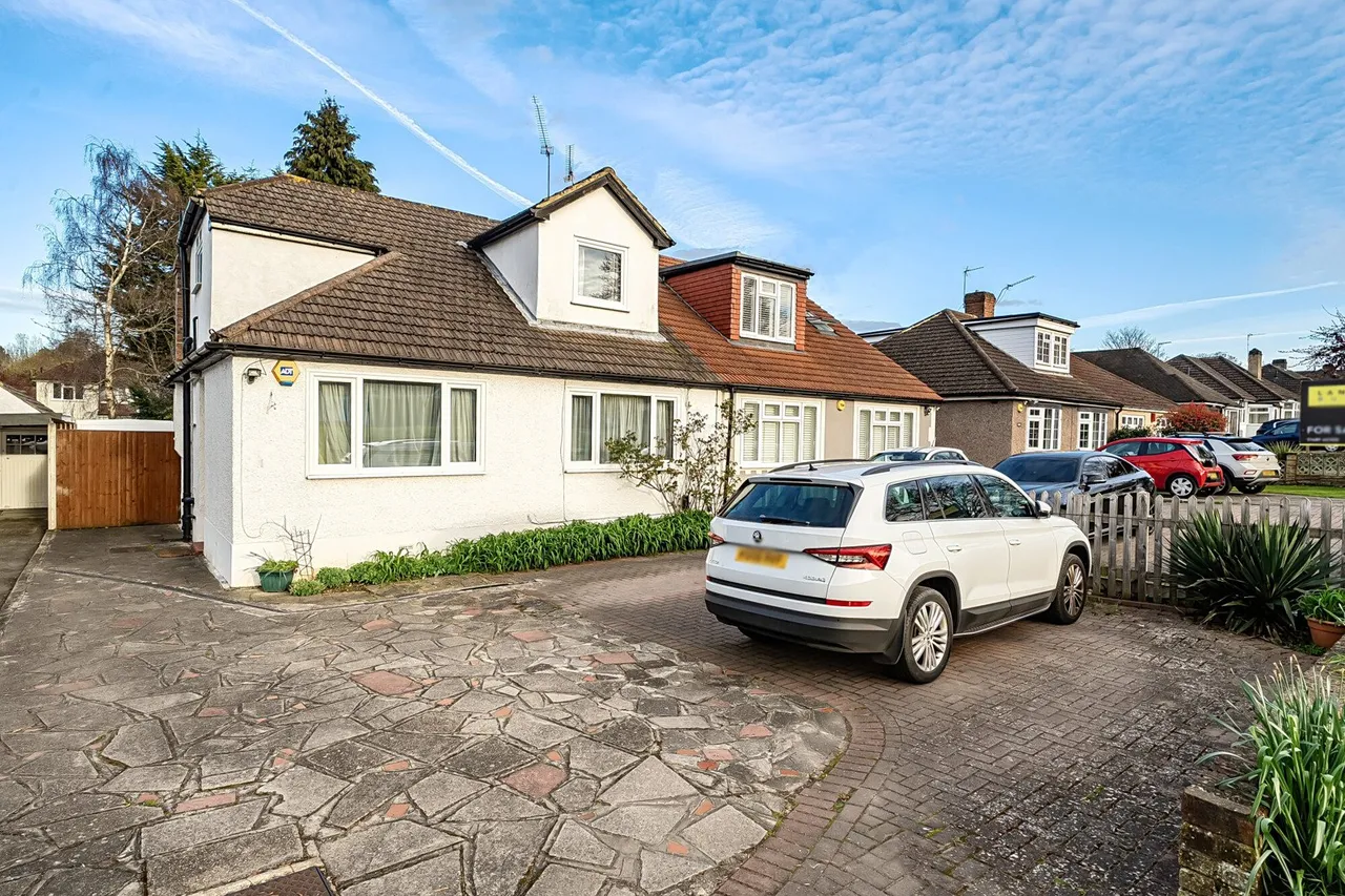 4 bed house for sale — Court Road, BR6