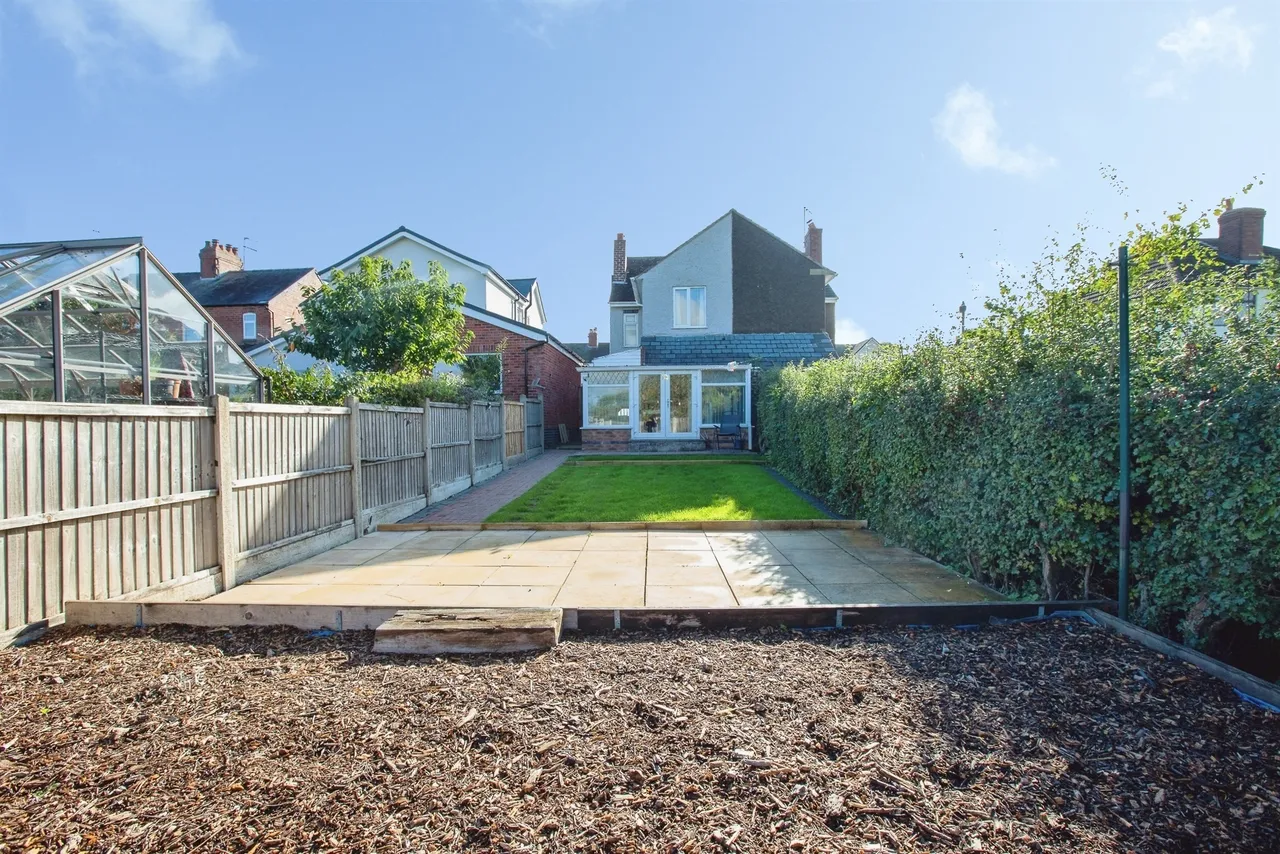 Leamoor Avenue, Somercotes, DE55, photo 17