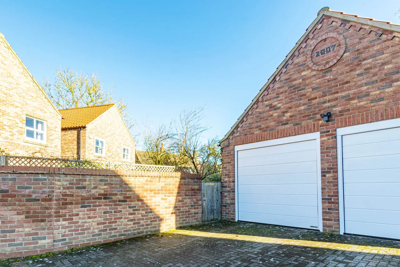 Main Street, Kelfield, YO19, photo 28