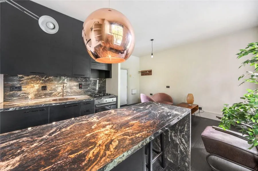 1 bed flat for sale, Highbury Hill, London, N5