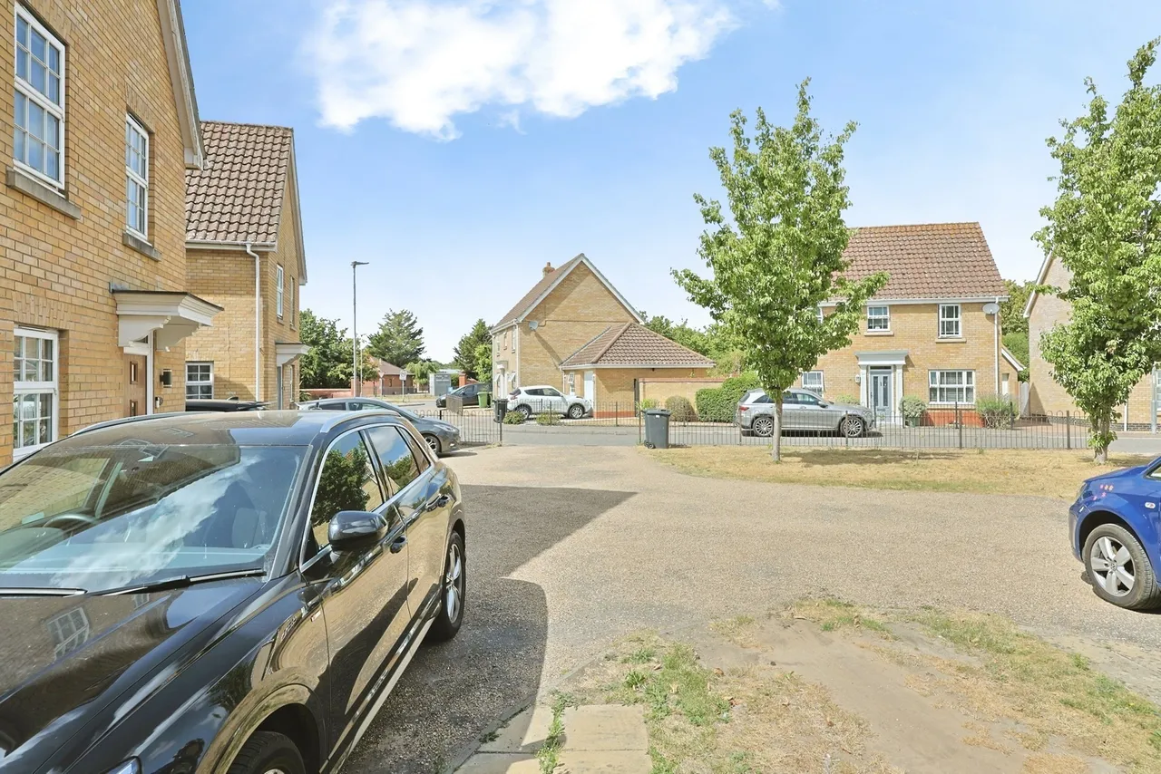 Papillon Road, Wymondham, Norfolk, NR18, photo 26