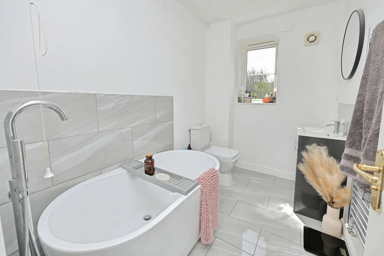 Papillon Road, Wymondham, Norfolk, NR18, photo 13