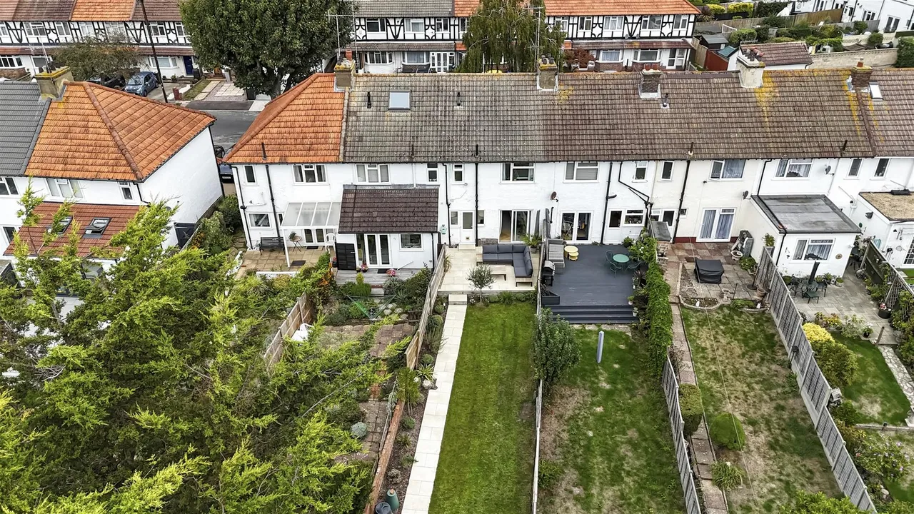 Downlands Avenue, Worthing, photo 15