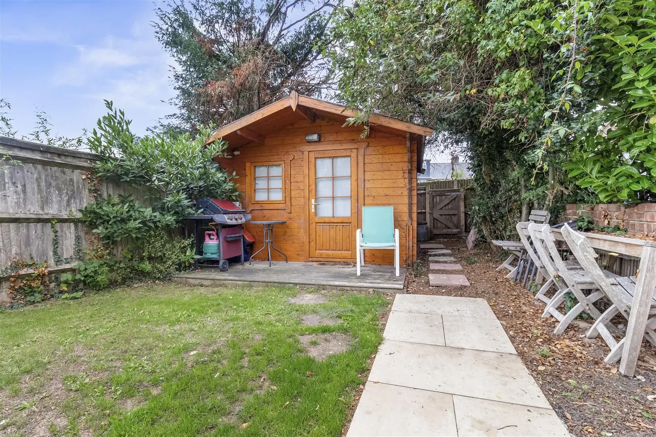 Downlands Avenue, Worthing, photo 10