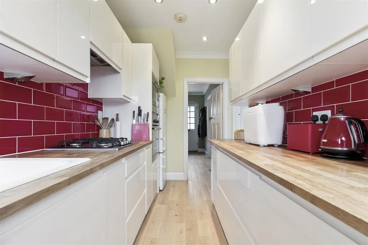 Downlands Avenue, Worthing, photo 18
