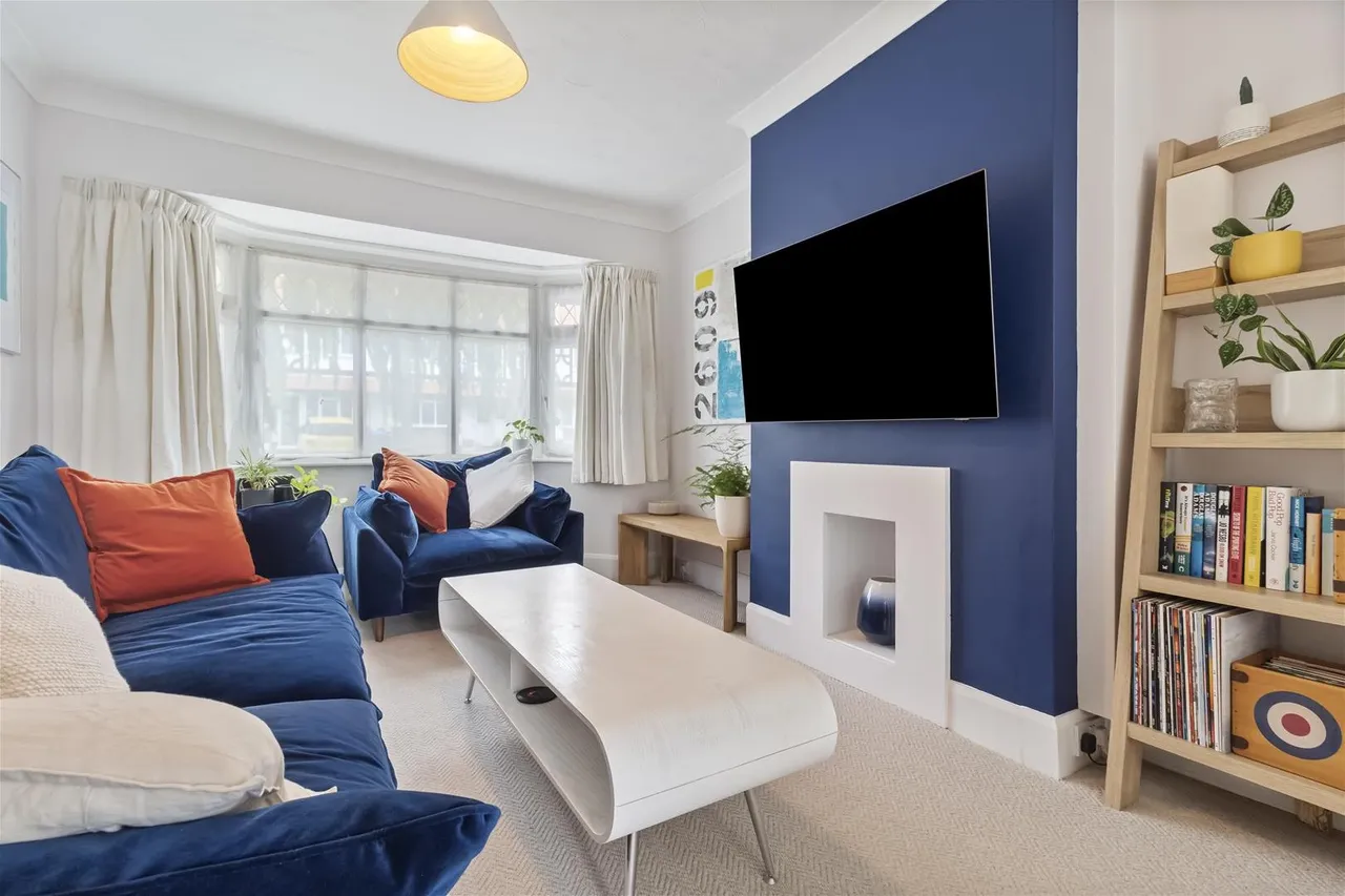 Downlands Avenue, Worthing, photo 2