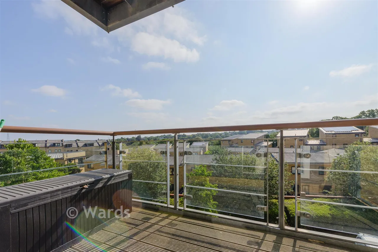 Waterstone Way, Greenhithe, DA9, photo 4