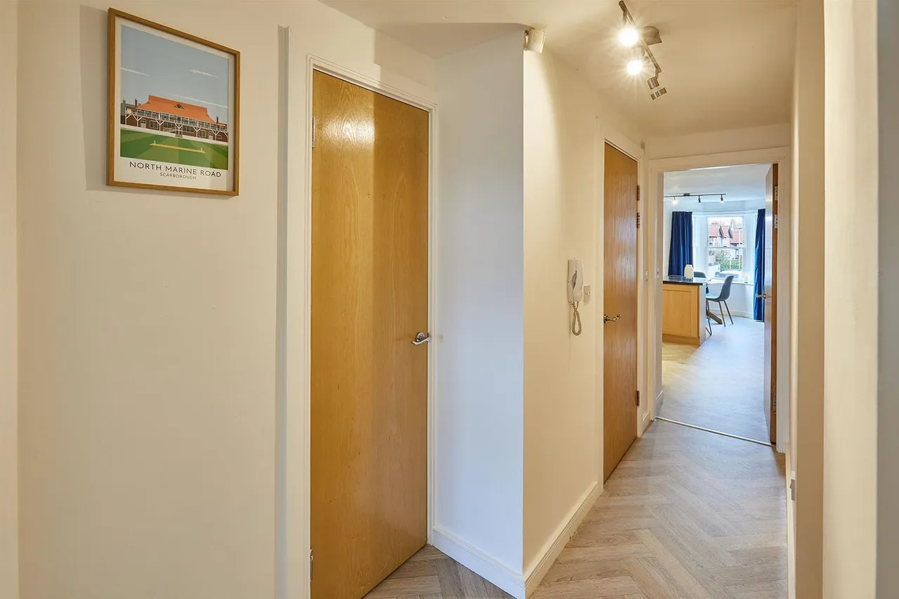 North Marine Road, Scarborough YO12 7HU, photo 11