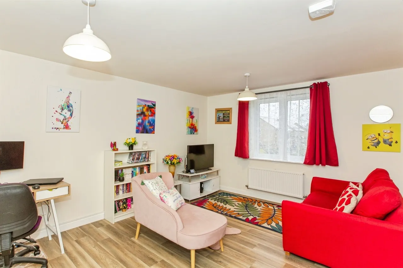 Gumcester Way, Huntingdon, PE29, photo 2