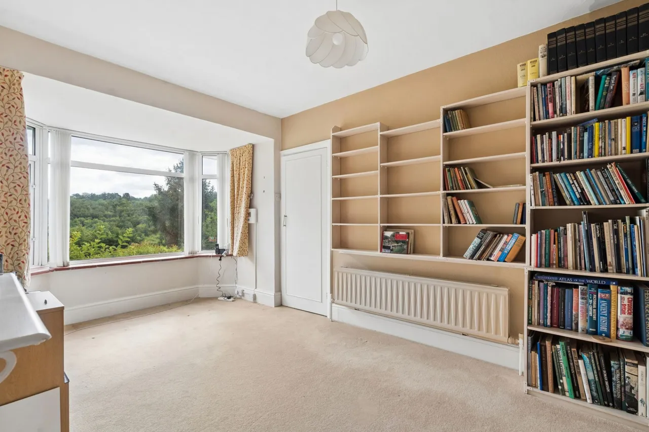 Pinewood Road, High Wycombe, HP12, photo 5