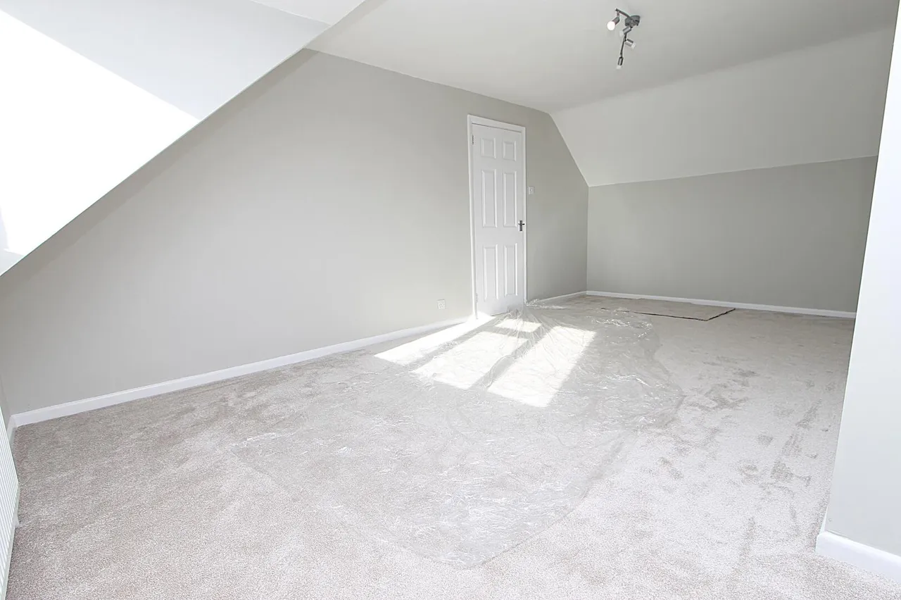 Pinewood Close, Kidderminster, photo 11
