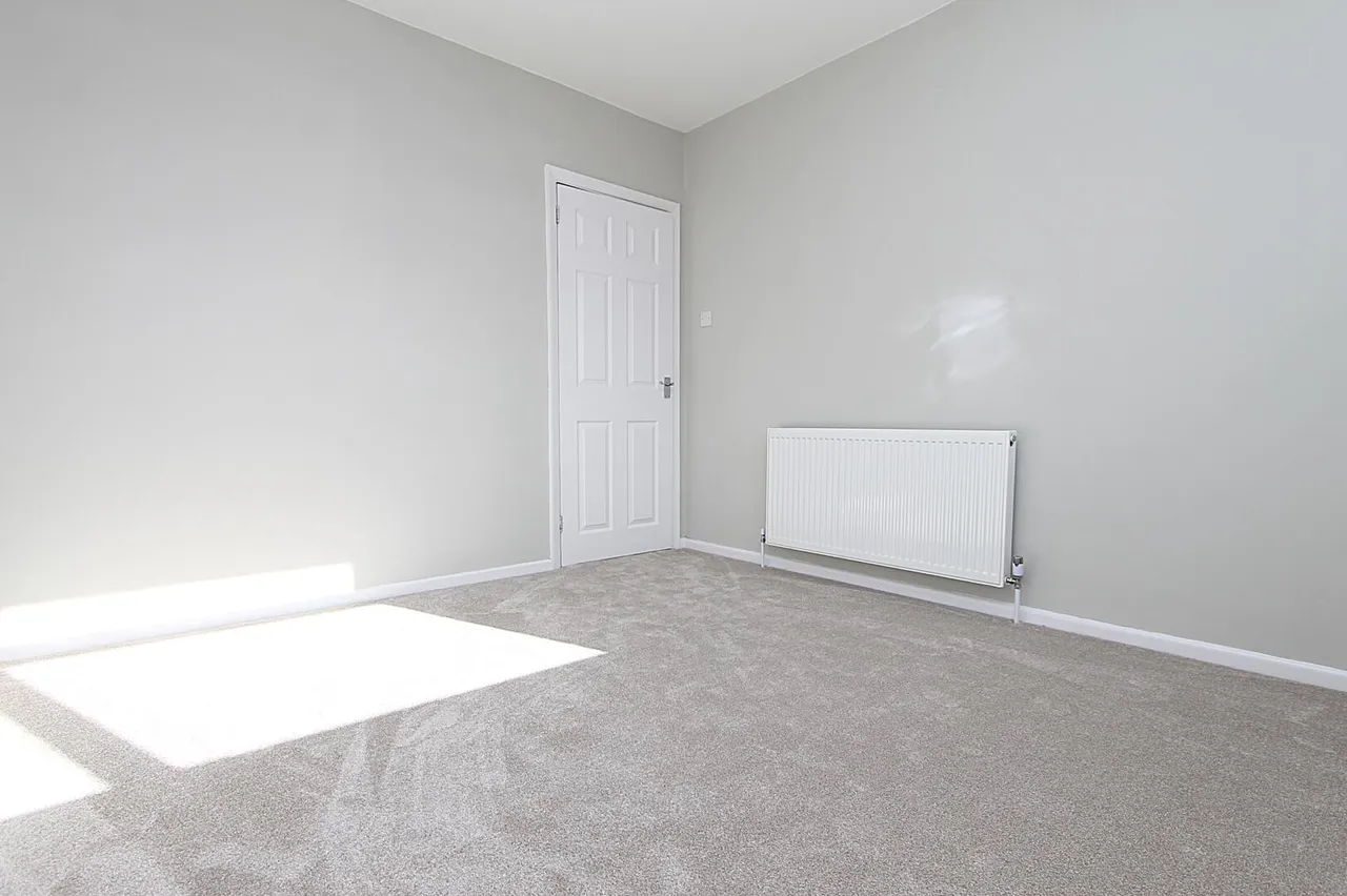 Pinewood Close, Kidderminster, photo 9
