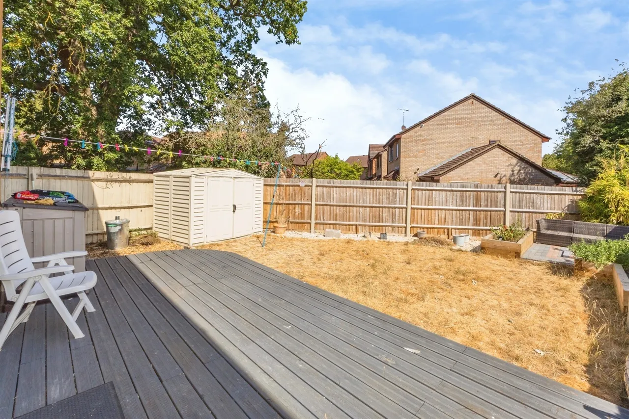 Driftway Close, Lower Earley, RG6, photo 17