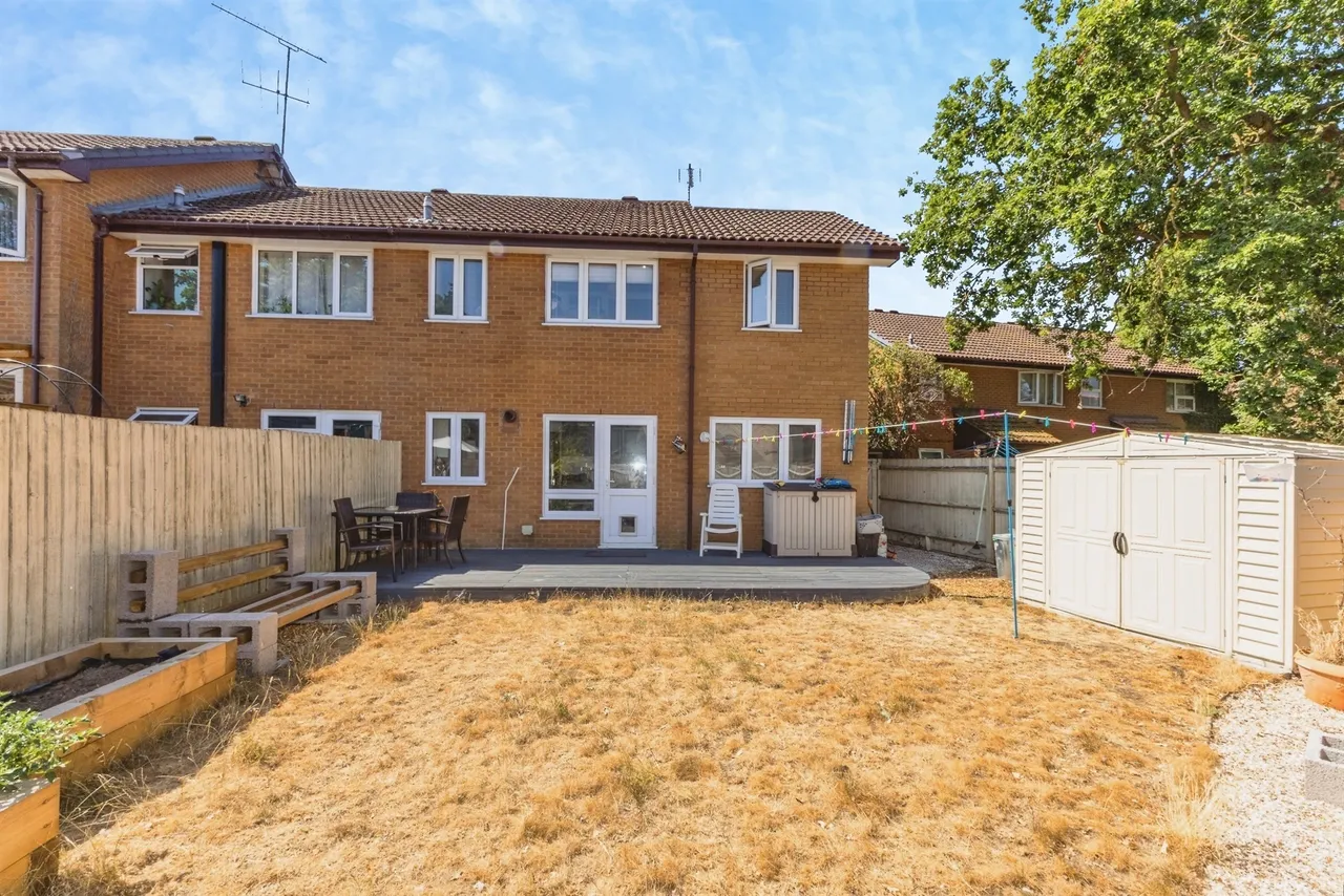 Driftway Close, Lower Earley, RG6, photo 18