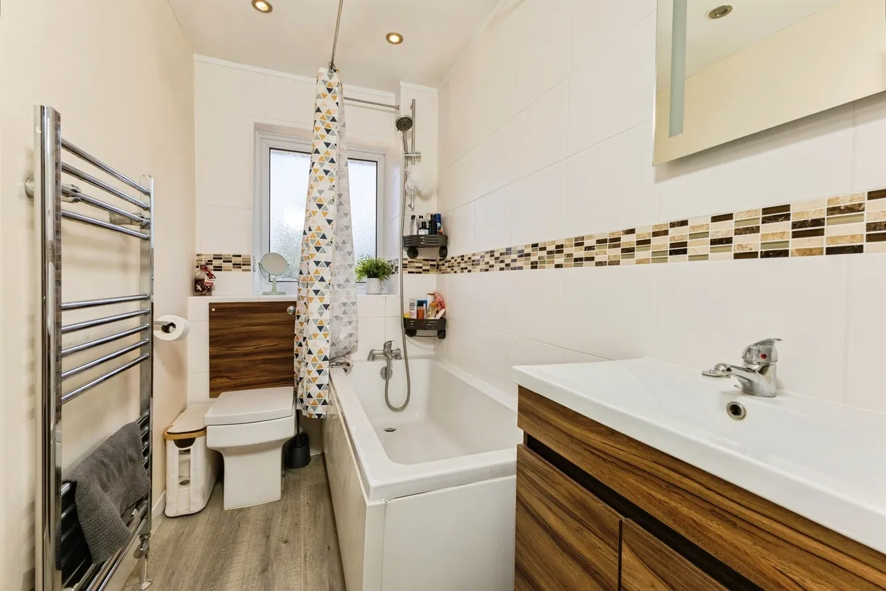 Driftway Close, Lower Earley, RG6, photo 16