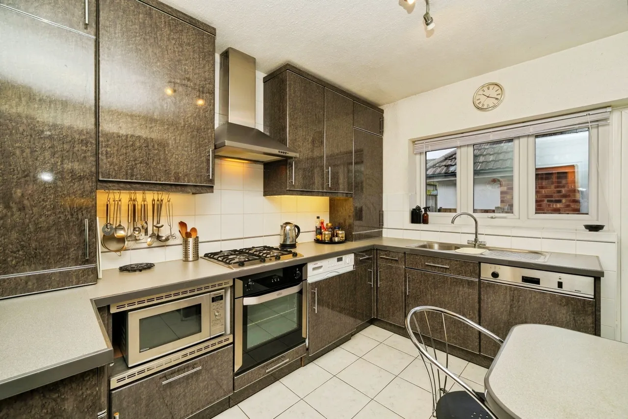 Queensbury, Wirral, CH48, photo 19