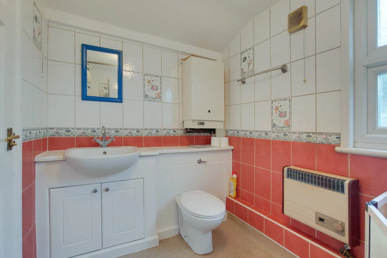 256 Hertford Road, Edmonton, London, N9 7HE, photo 4