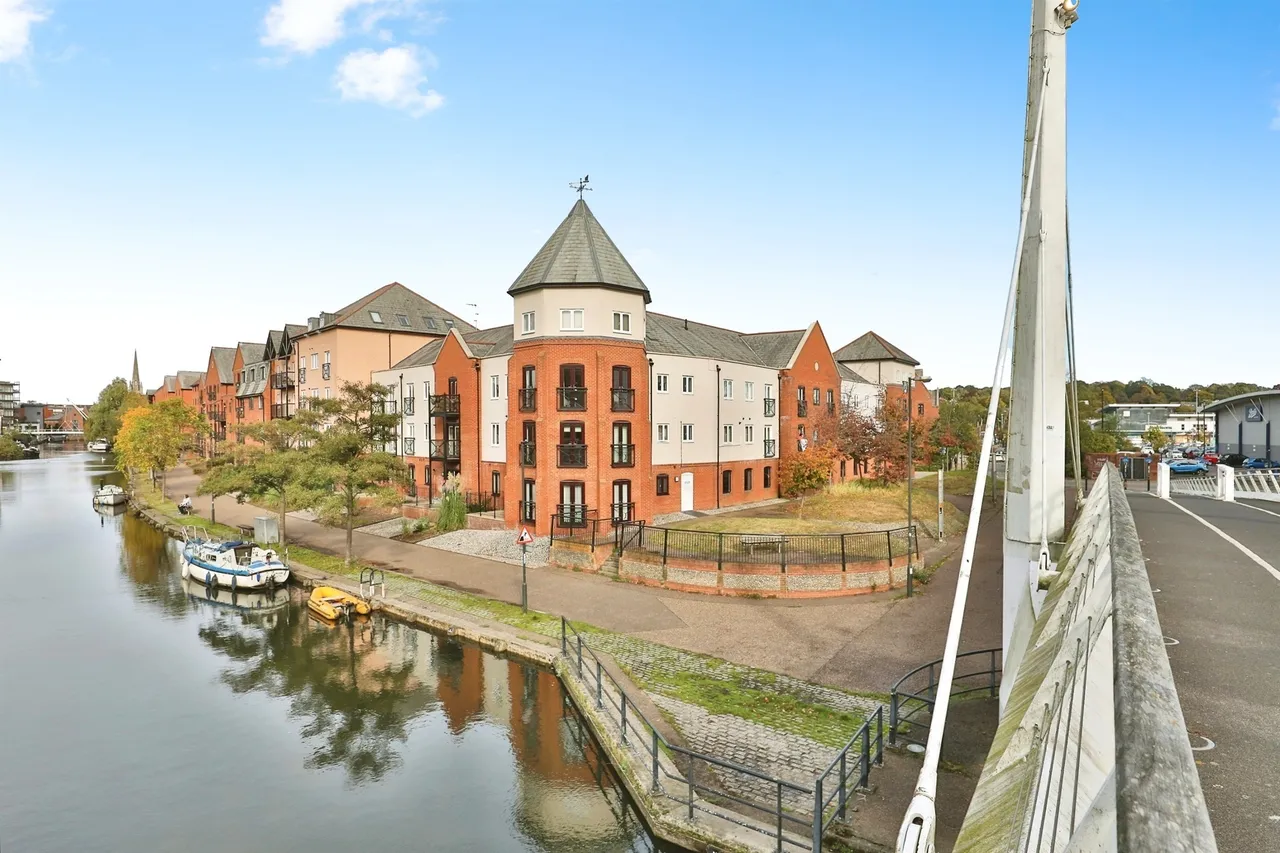 2 bed flat for sale, Wherry Road, Norwich, NR1