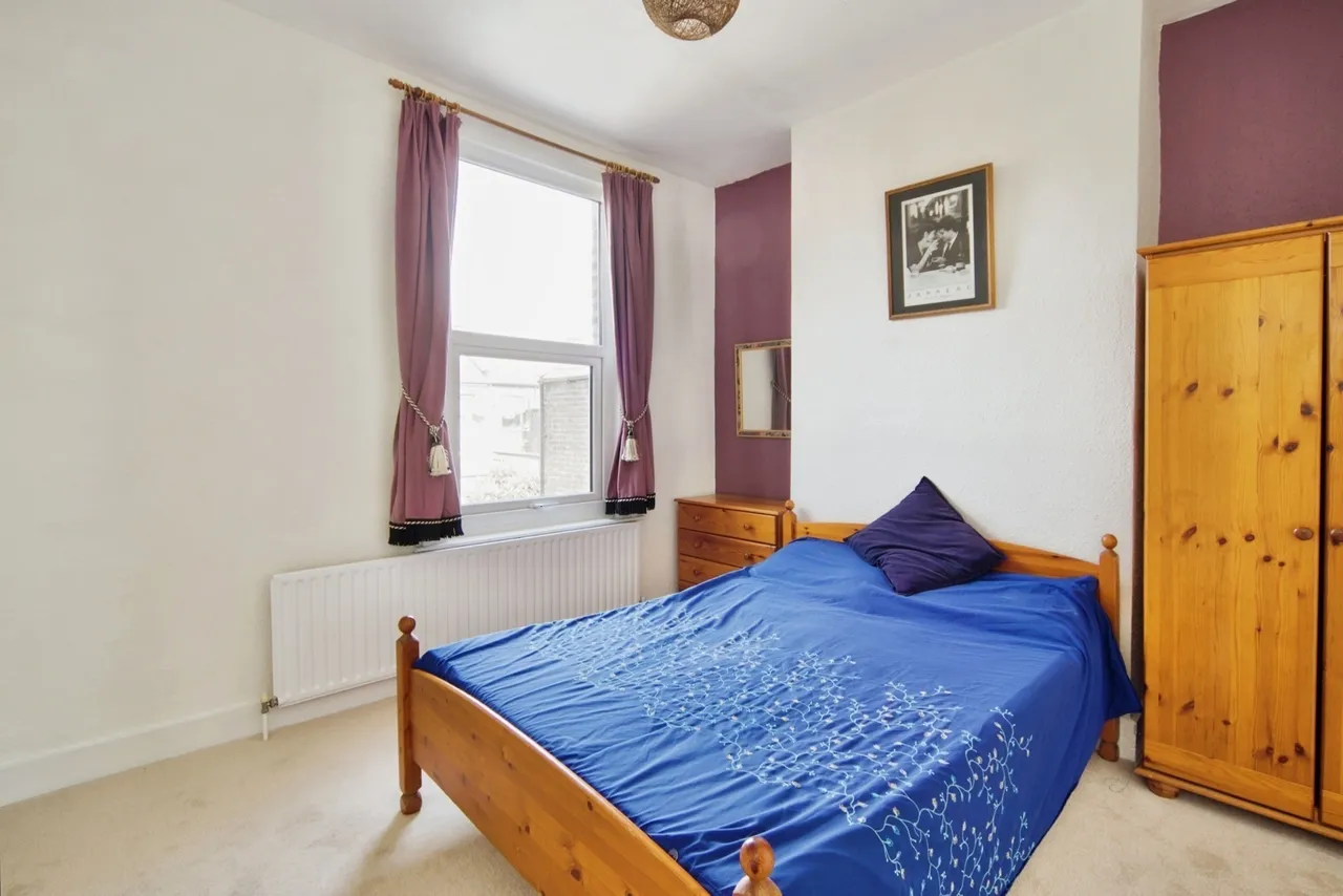 Warren Road, London, E10, photo 11