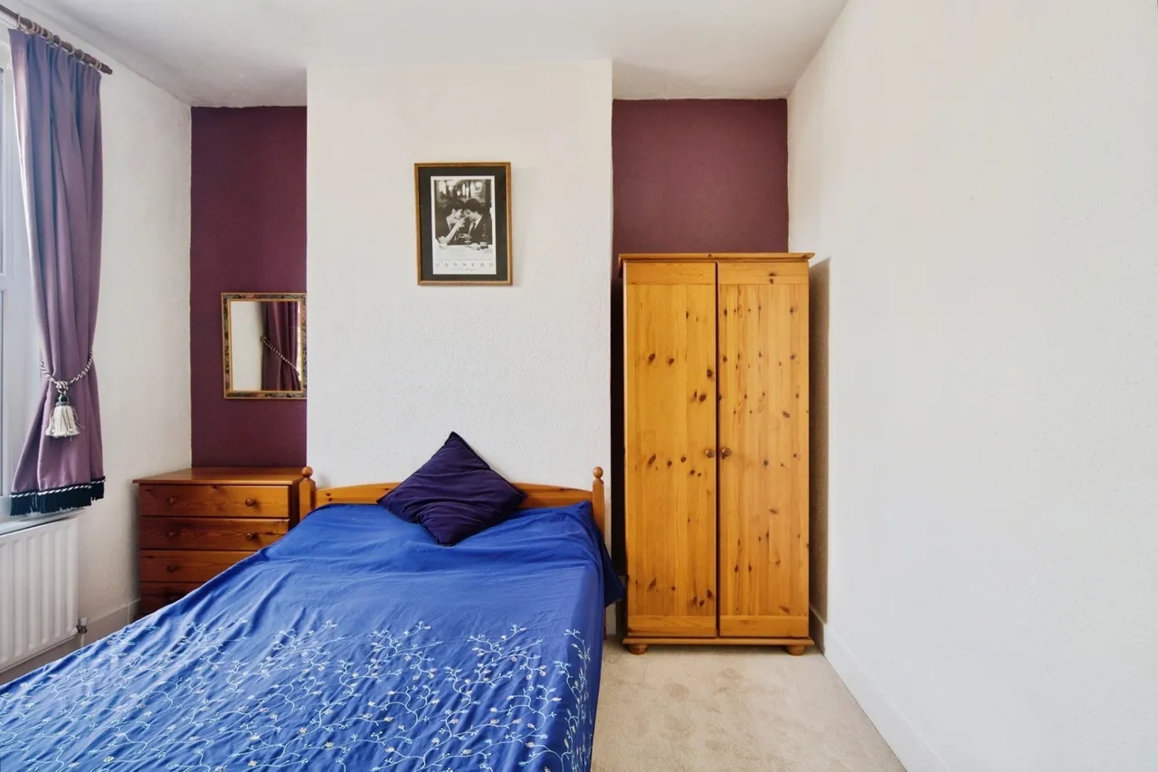 Warren Road, London, E10, photo 14