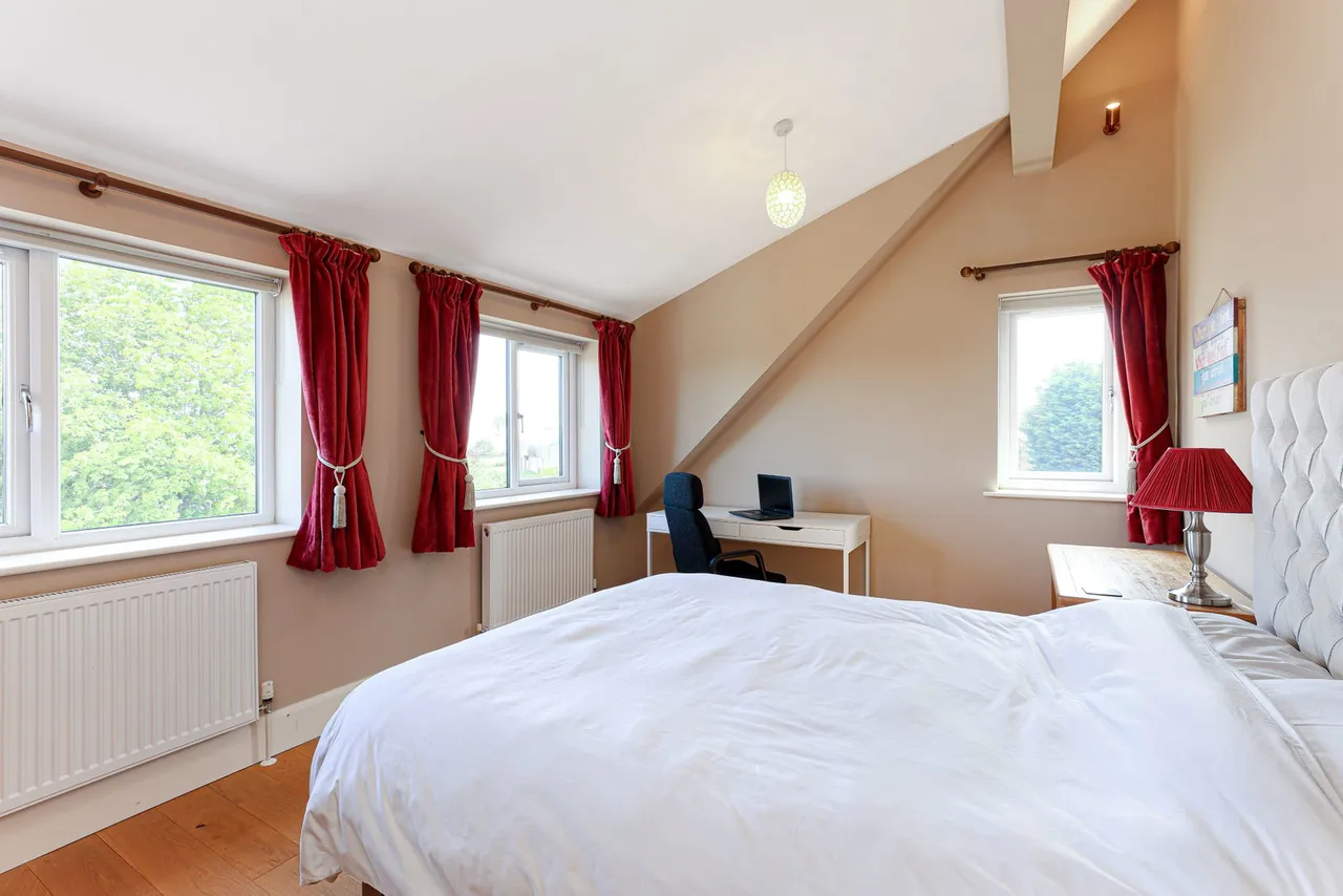 Cooper Lane, Hoylandswaine, S36, photo 40
