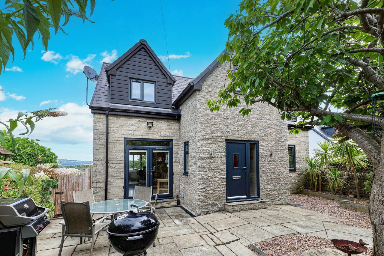 Cooper Lane, Hoylandswaine, S36, photo 4
