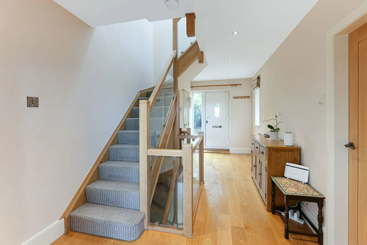 Cooper Lane, Hoylandswaine, S36, photo 7