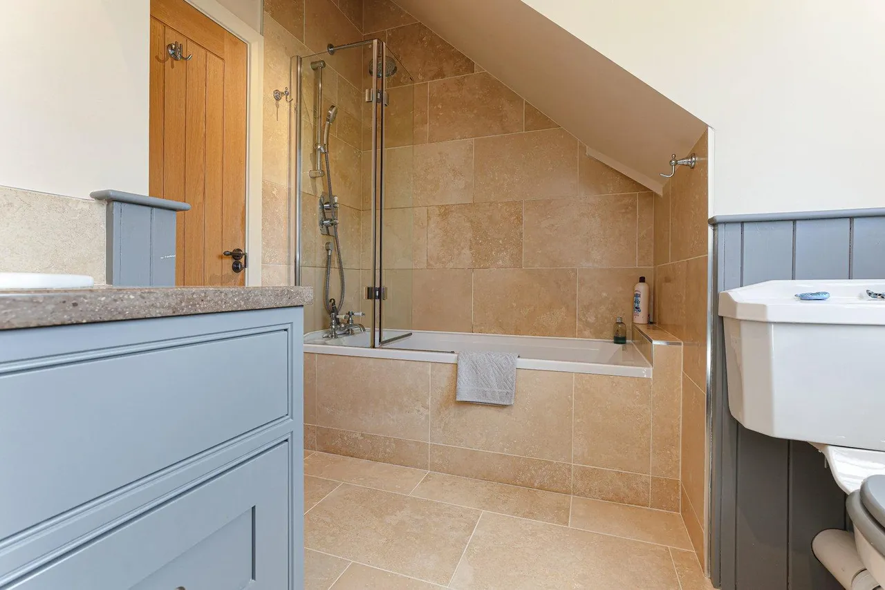 Cooper Lane, Hoylandswaine, S36, photo 45