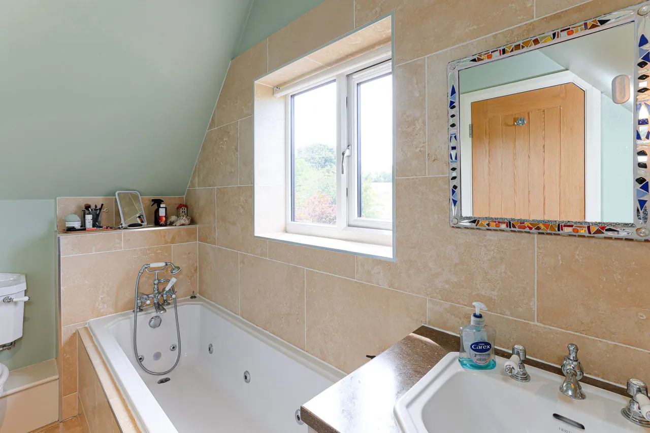 Cooper Lane, Hoylandswaine, S36, photo 41