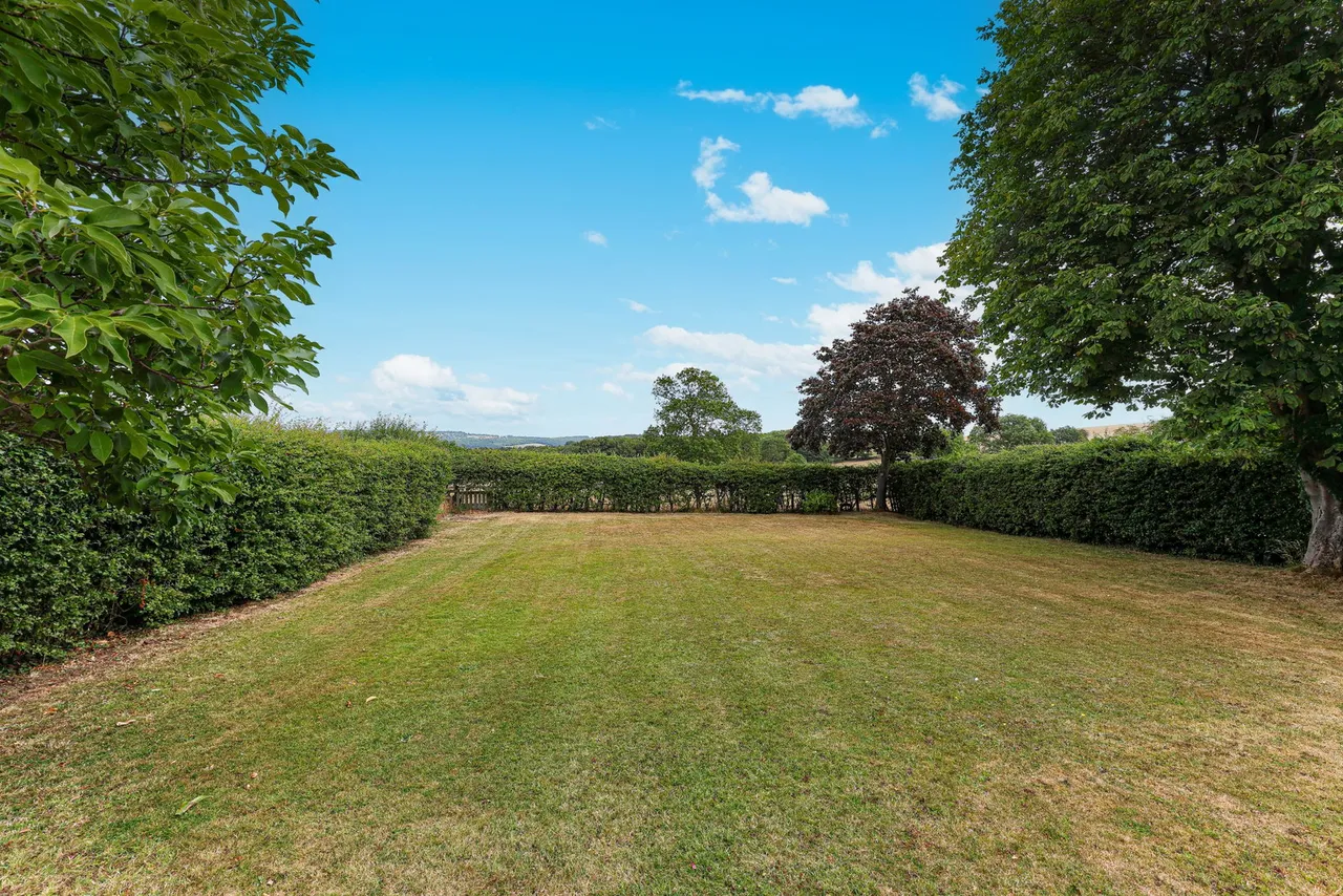 Cooper Lane, Hoylandswaine, S36, photo 23