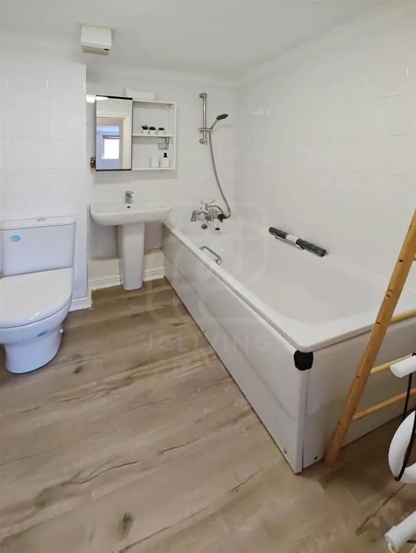 Meridian Place, London, E14, photo 8
