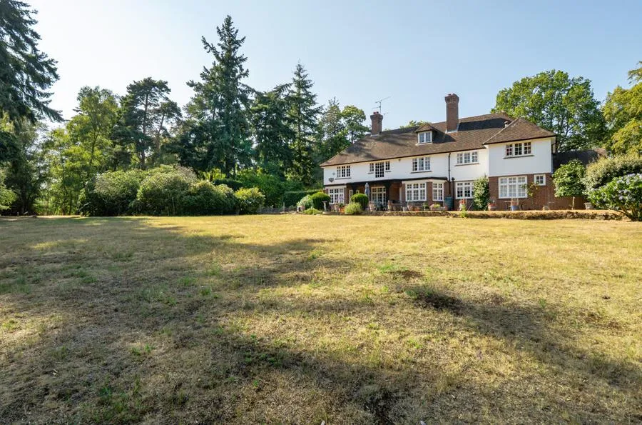 Fleet Hill, Finchampstead, RG40, photo 4