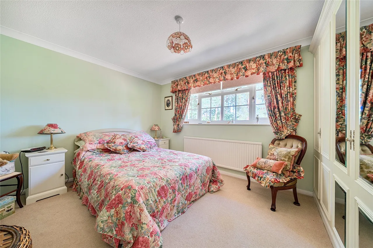 Hillsborough Park, Camberley, GU15, photo 12