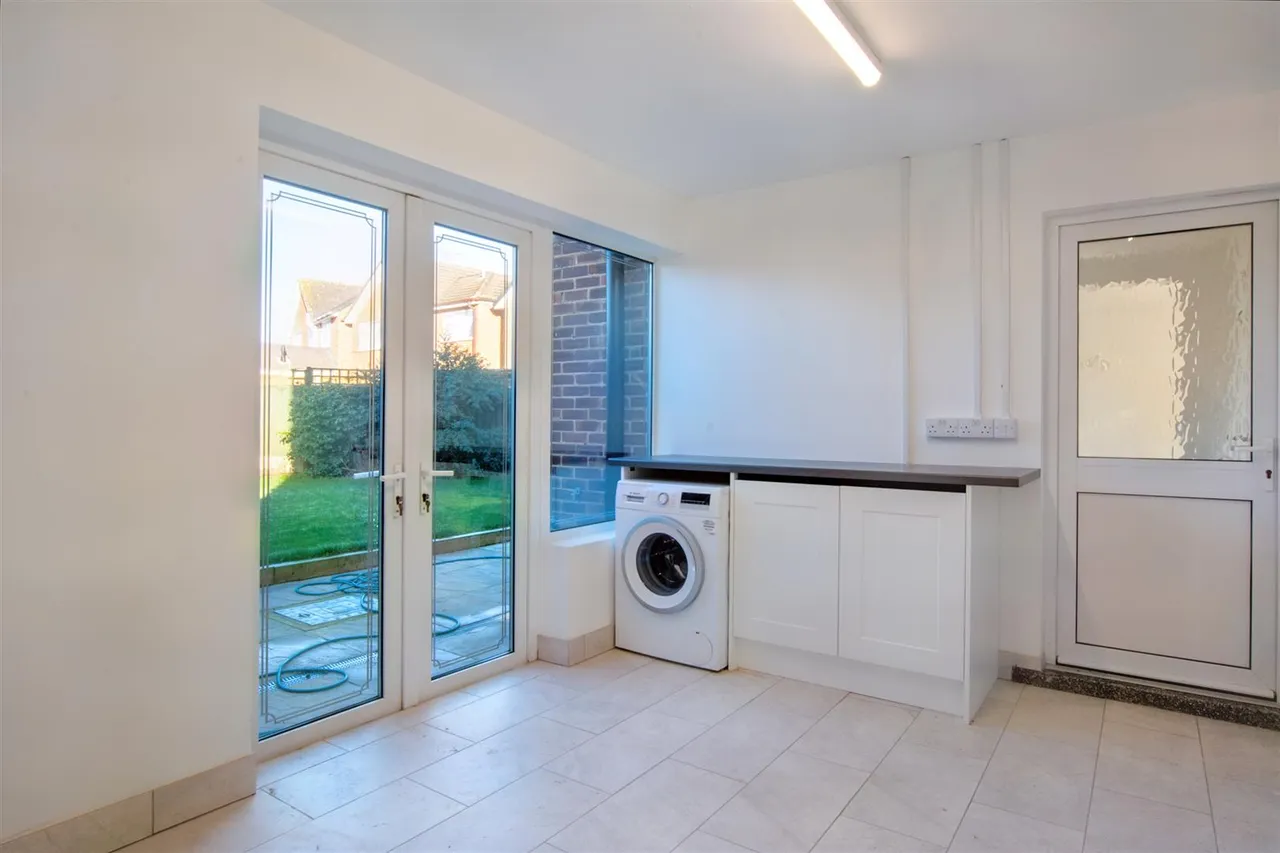 Brampton Drive, Stapleford, NG9, photo 8