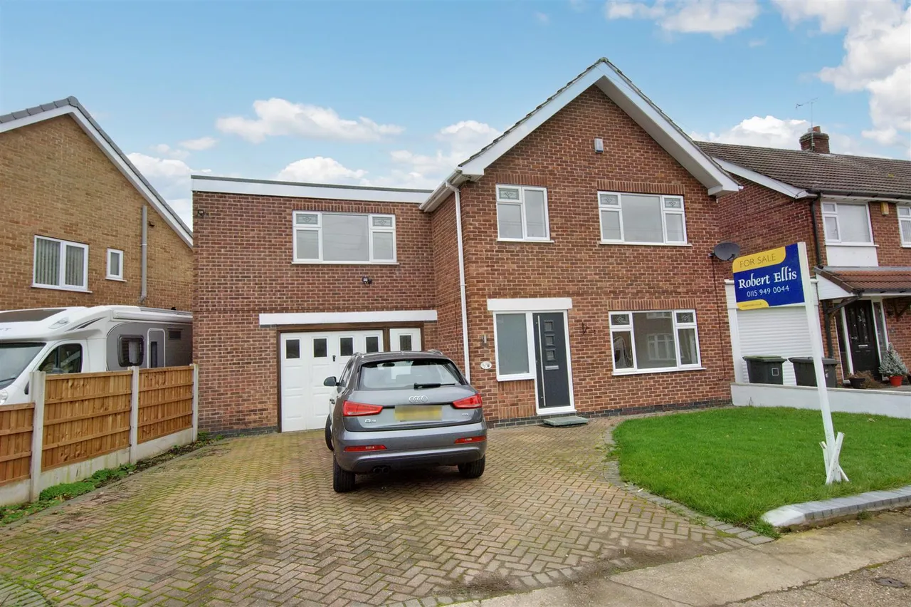4 bed house for sale, Brampton Drive, Stapleford, NG9