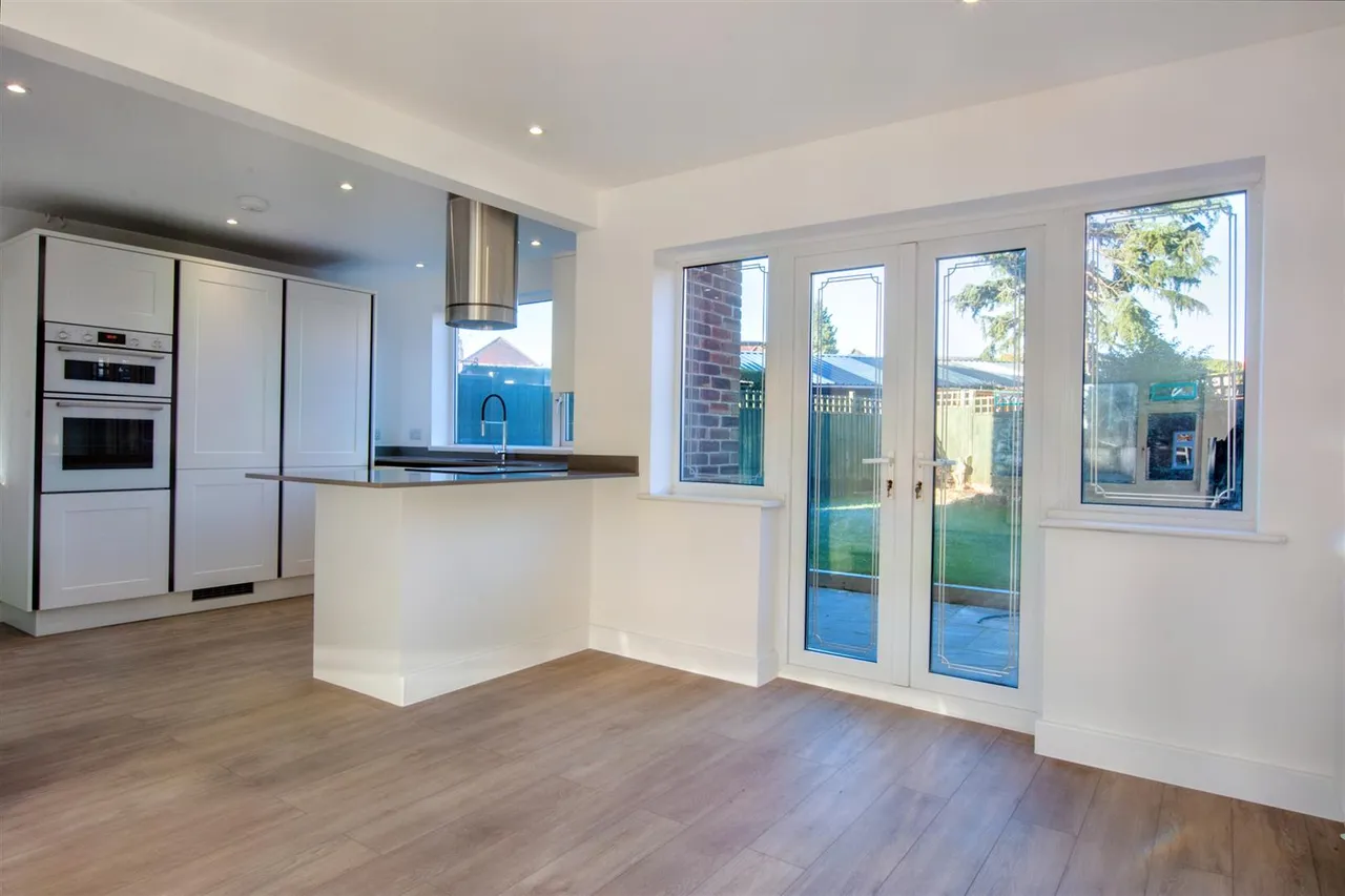 Brampton Drive, Stapleford, NG9, photo 7