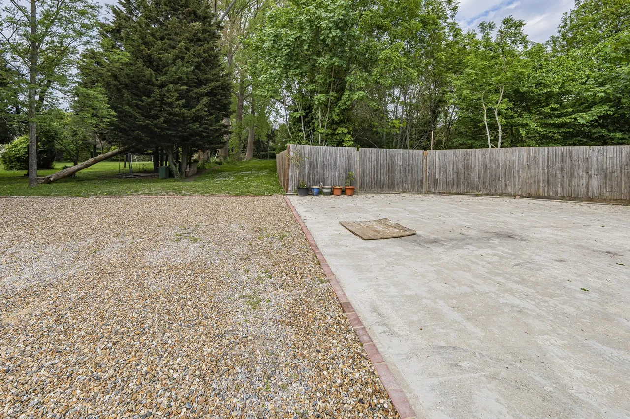 Stanwell Road, Horton Village, SL3 9PE, photo 14
