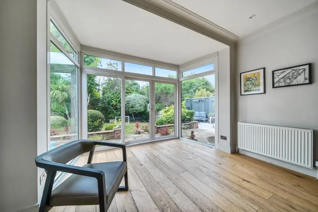 Hendon Lane, London, N3, photo 6