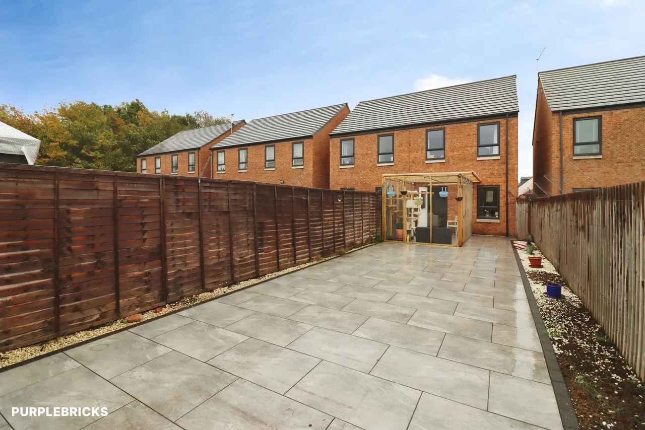 Pintail Meadow, Worksop, S80, photo 17