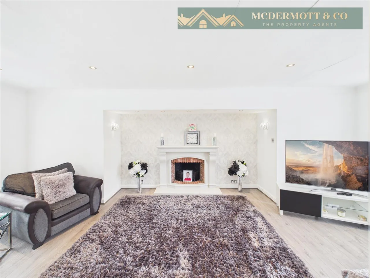 Windsor Road, Clayton Bridge, M40, photo 15