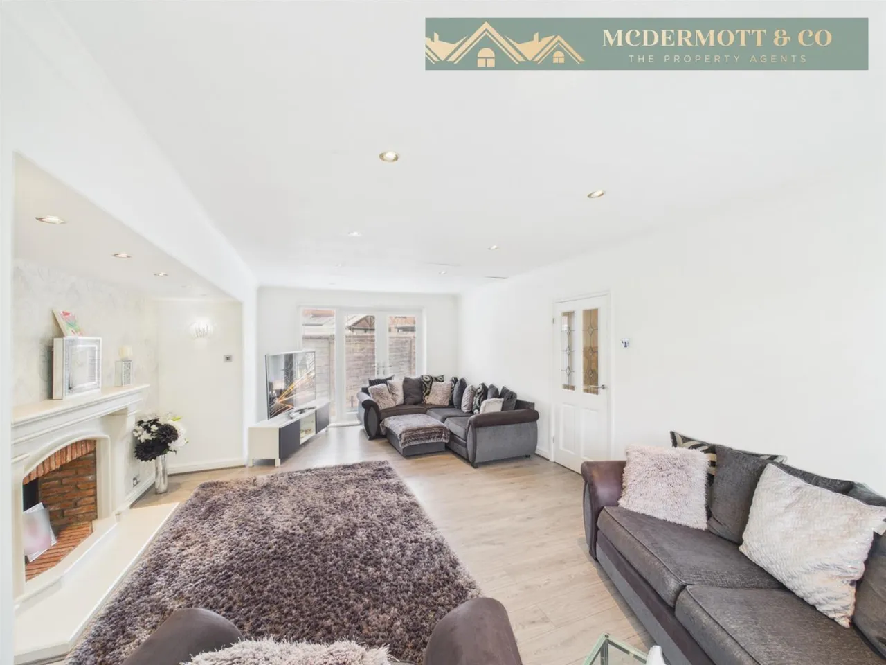 Windsor Road, Clayton Bridge, M40, photo 14