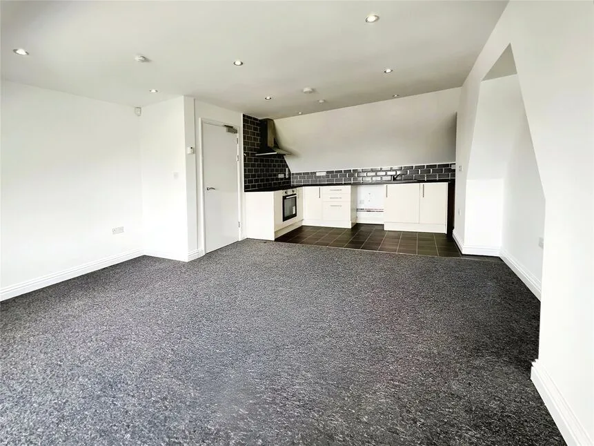 Hillside Avenue, Strood, Kent, ME2, photo 6