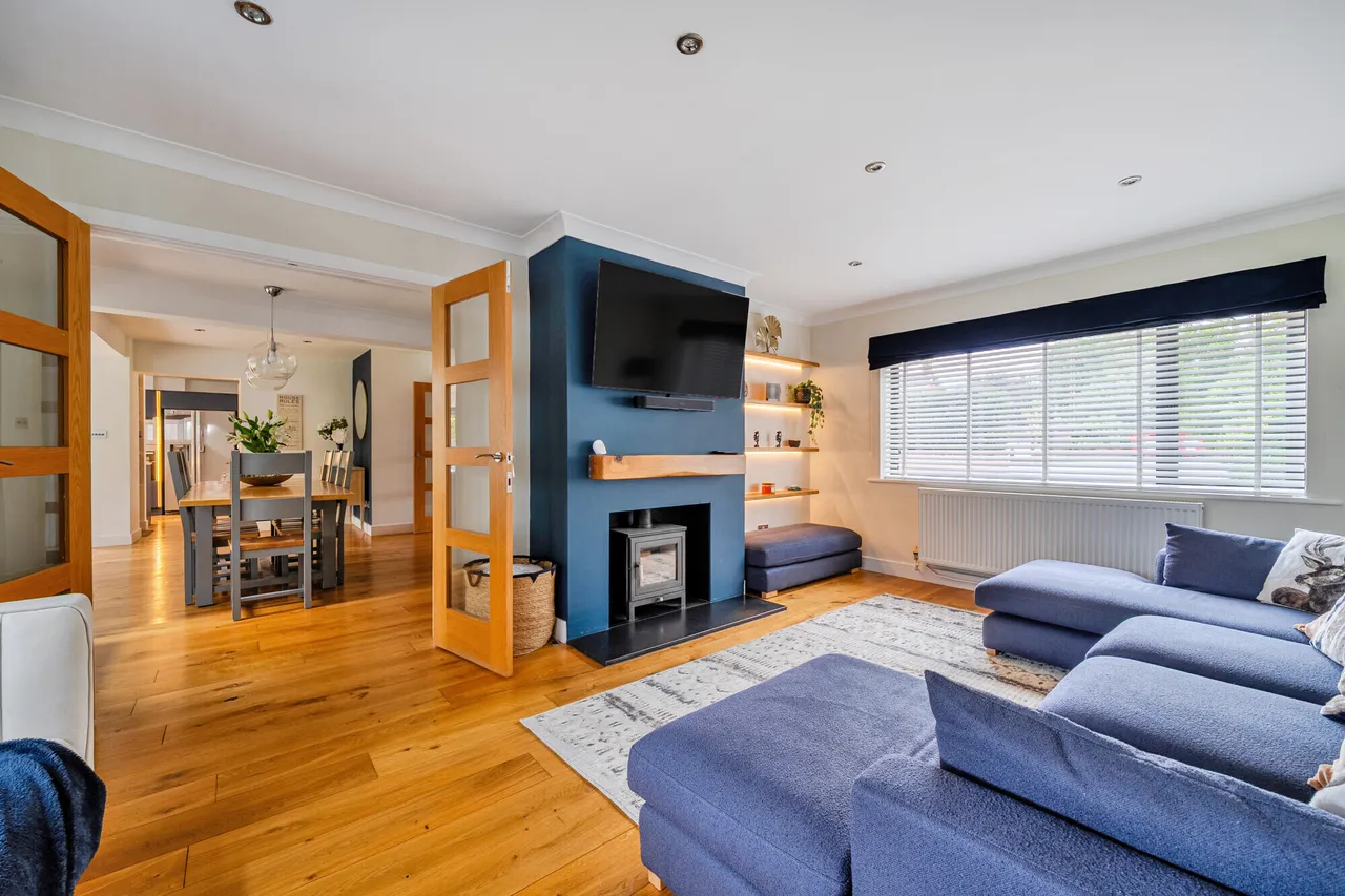 Salisbury Road, Marlborough, SN8, photo 6