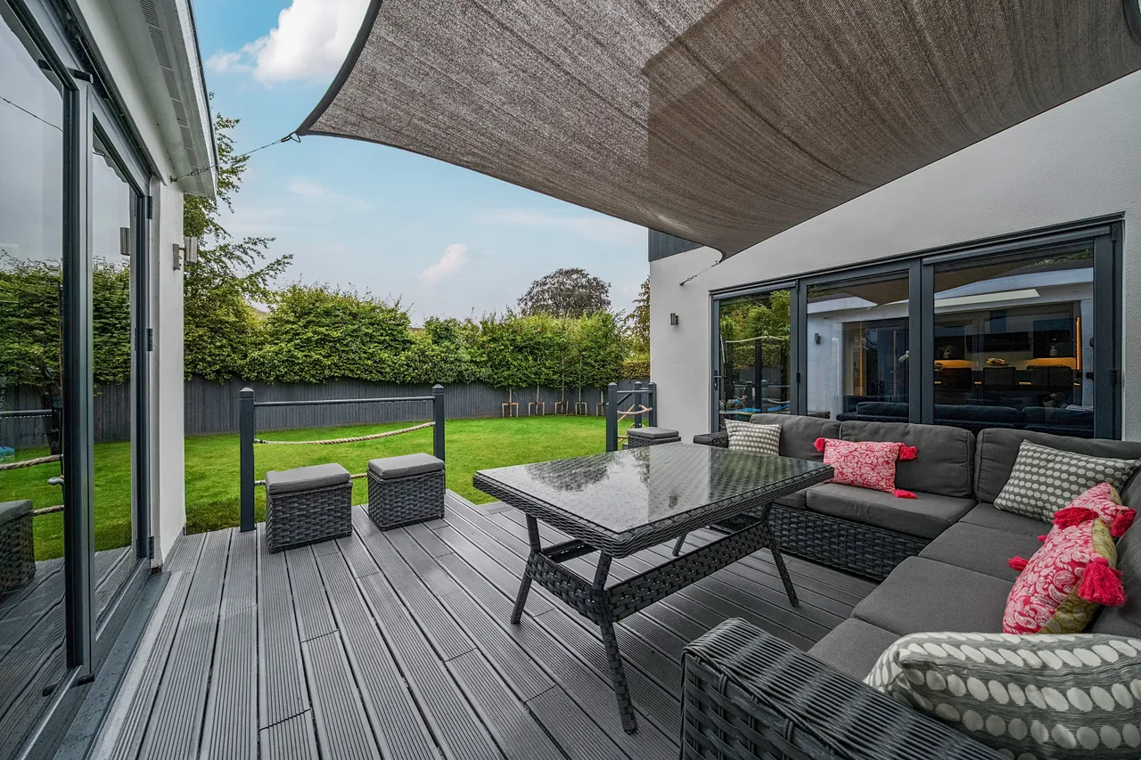 Salisbury Road, Marlborough, SN8, photo 2