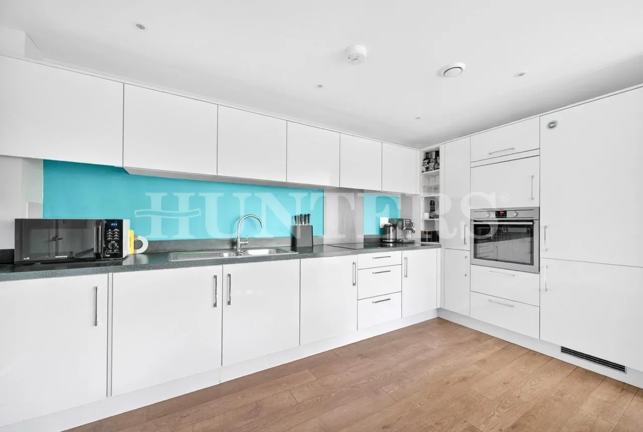 Lapwing Heights, London, N17, photo 4