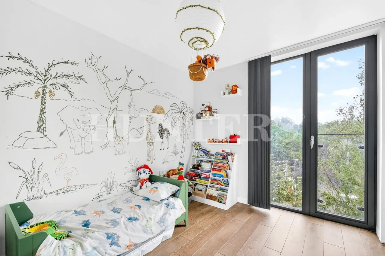 Lapwing Heights, London, N17, photo 12