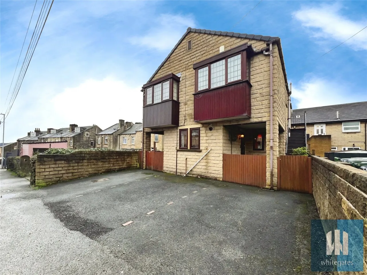 2 bed flat for sale, Quarmby Road, Quarmby, HD3