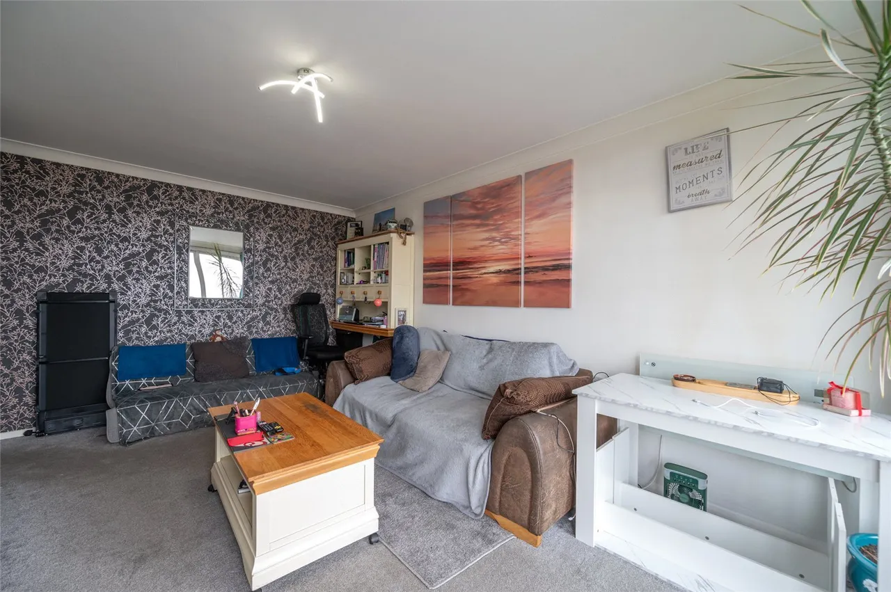 Bembridge Drive, Hayling Island, PO11, photo 4